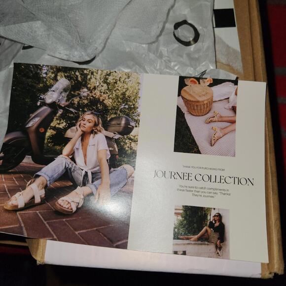 Journee Collection Meredith Women's 8.5 M Black Vegan Leather Flat Slip On Shoes - Picture 5 of 6